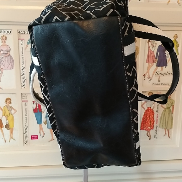 Tommy Hilfiger signature bag - Picture 8 of 8